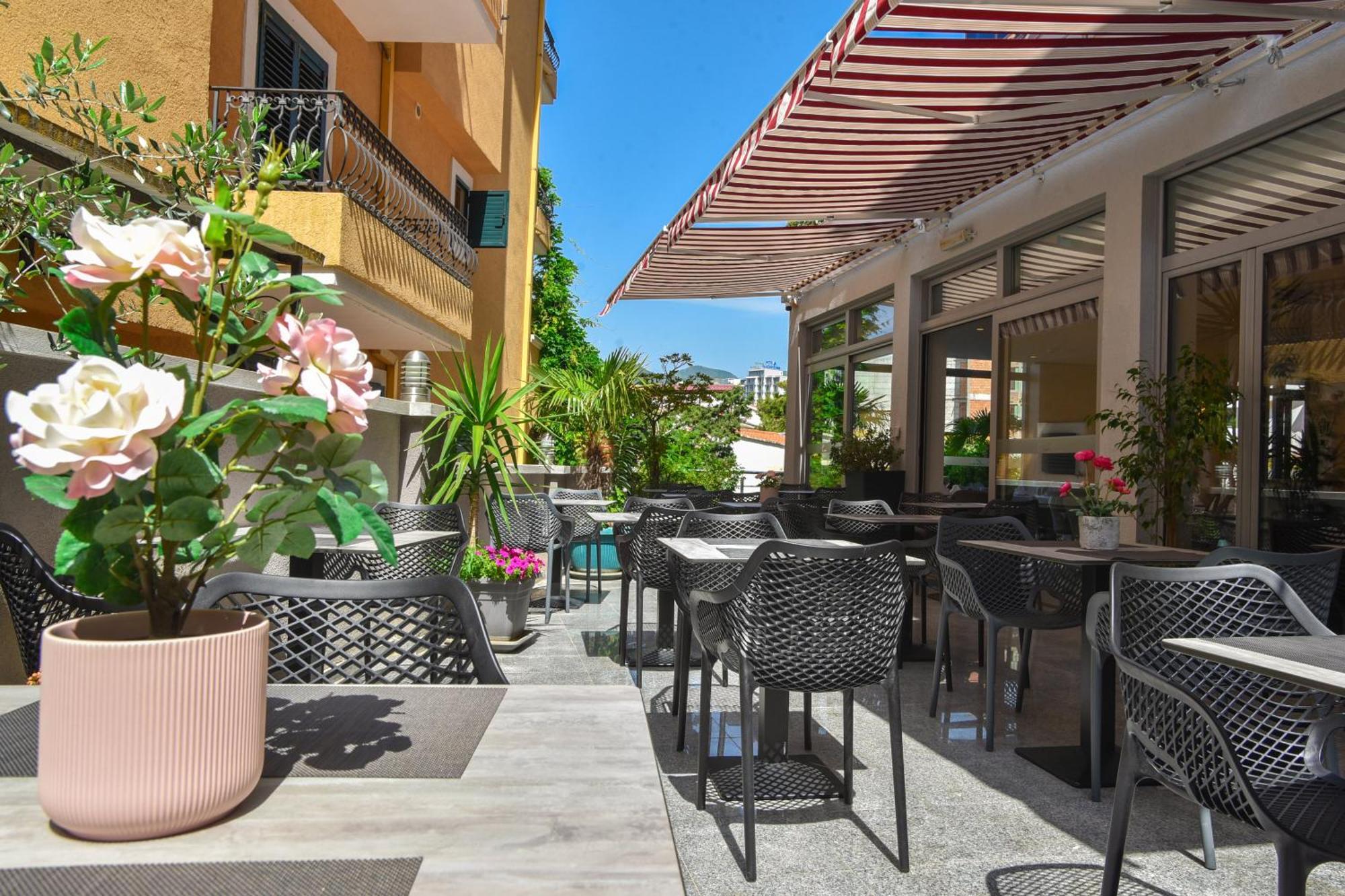 Hotel La mer Budva Eksteriør bilde